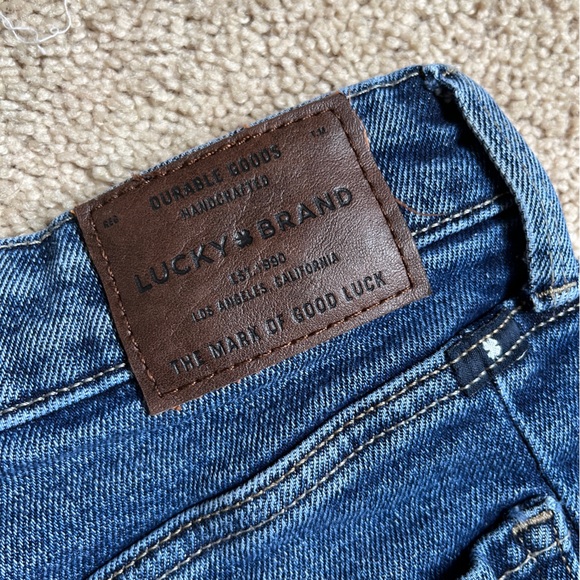 Lucky Brand ‘The High Rise Shortie’ Denim Shorts, medium fade wash, size 27 - Picture 4 of 9